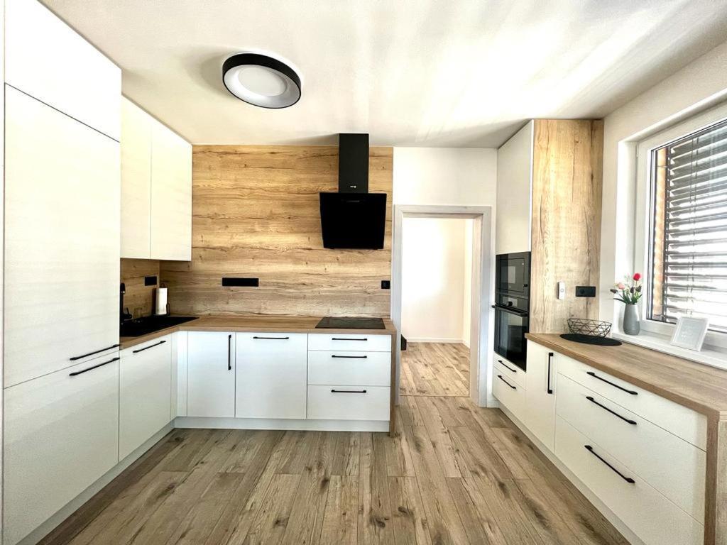 Urban Zion Apartment Liptovsky Mikulas Luaran gambar